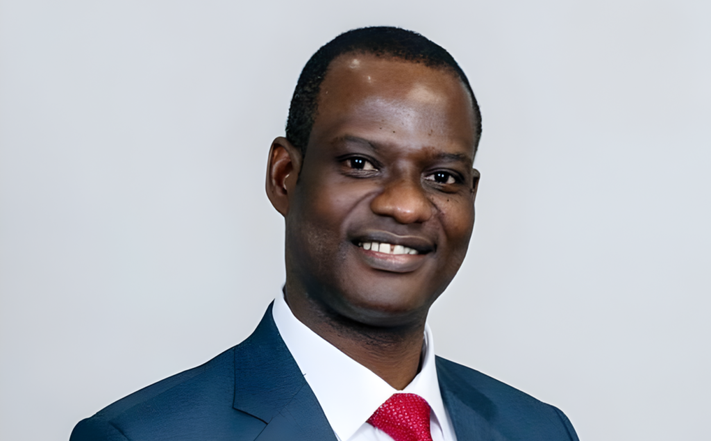 Taiwo Oyedele Biography